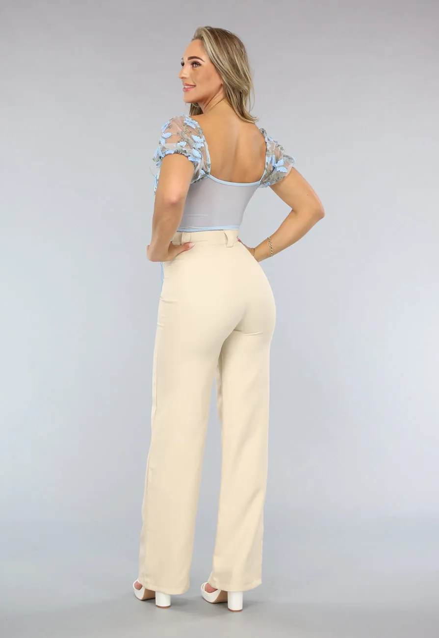 Hellblaues Spitzenkorsett-Top mit Vintage-Blumen